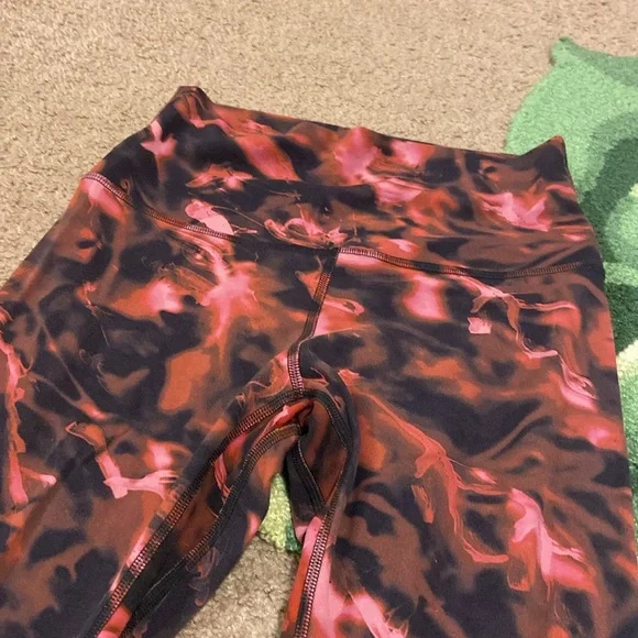 Lululemon High Rise Crop 23” Leggings Size 6 Pink Blossom - Picture 4 of 9